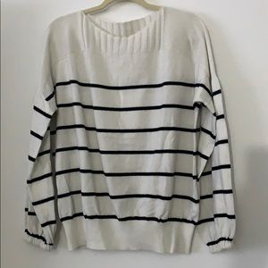 Lucky🍀Brand sweater size L